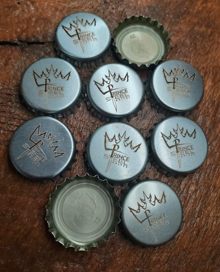 Bottle Cap Targets - Prince Steel Knives Crown - Set of 10